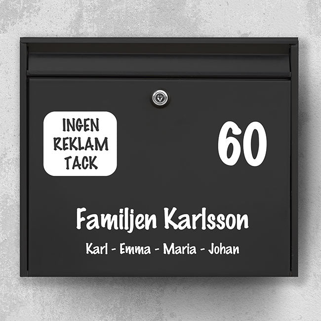 Brevlådeetikett – reklamfri skylt, stort husnummer och efternamn (med förnamnsrad)